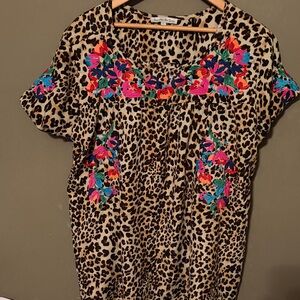 See and be seen brand Leopard Print Blouse with Floral Embroidery size large A1